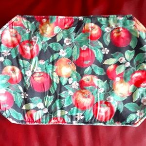 Cloth placemats